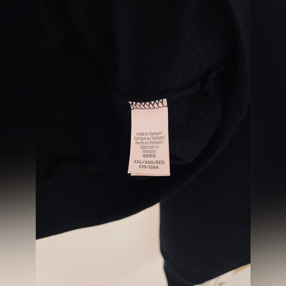 NWT Victoria’s Secret Black Rhinestone Oversized Half Zip Pullover | Size XXL - Picture 9 of 11